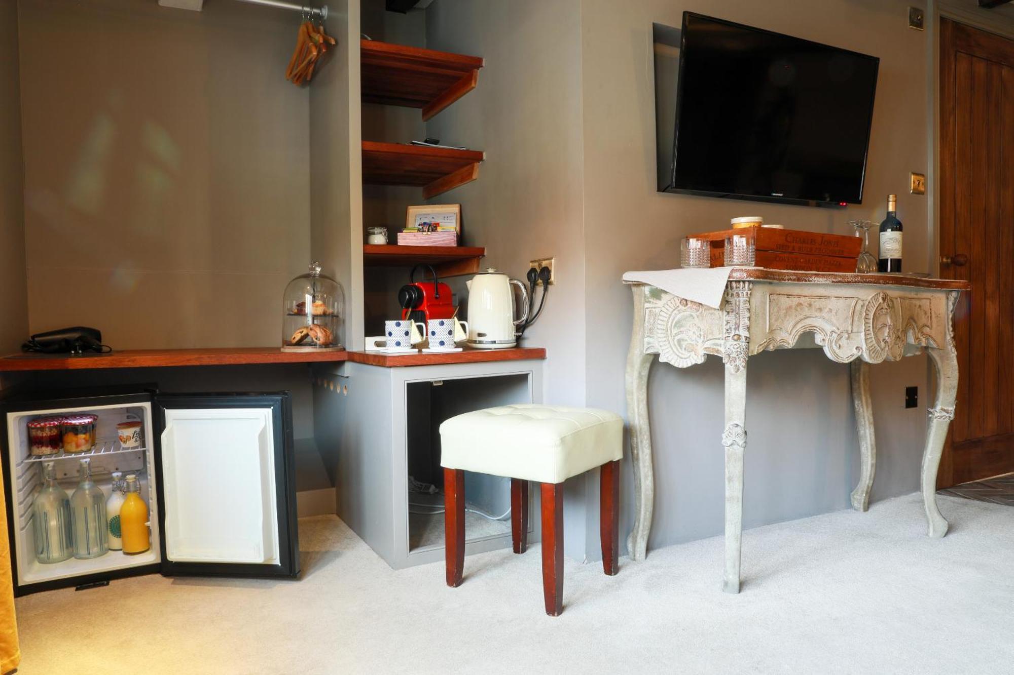 The Kingsbury 7Even 8Ight Bed and Breakfast Marlborough Rum bild